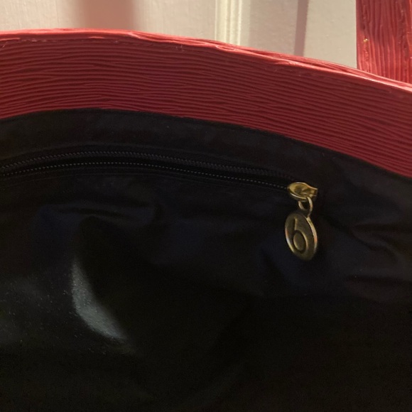 Pre- Owned Red  Bloomingdales Tote - - Picture 4 of 4